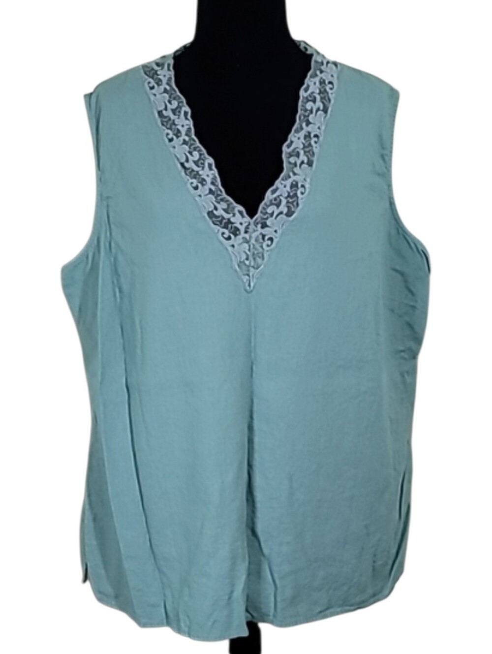 Cato blouse lace vee sleeveless seafoam green 22/24W